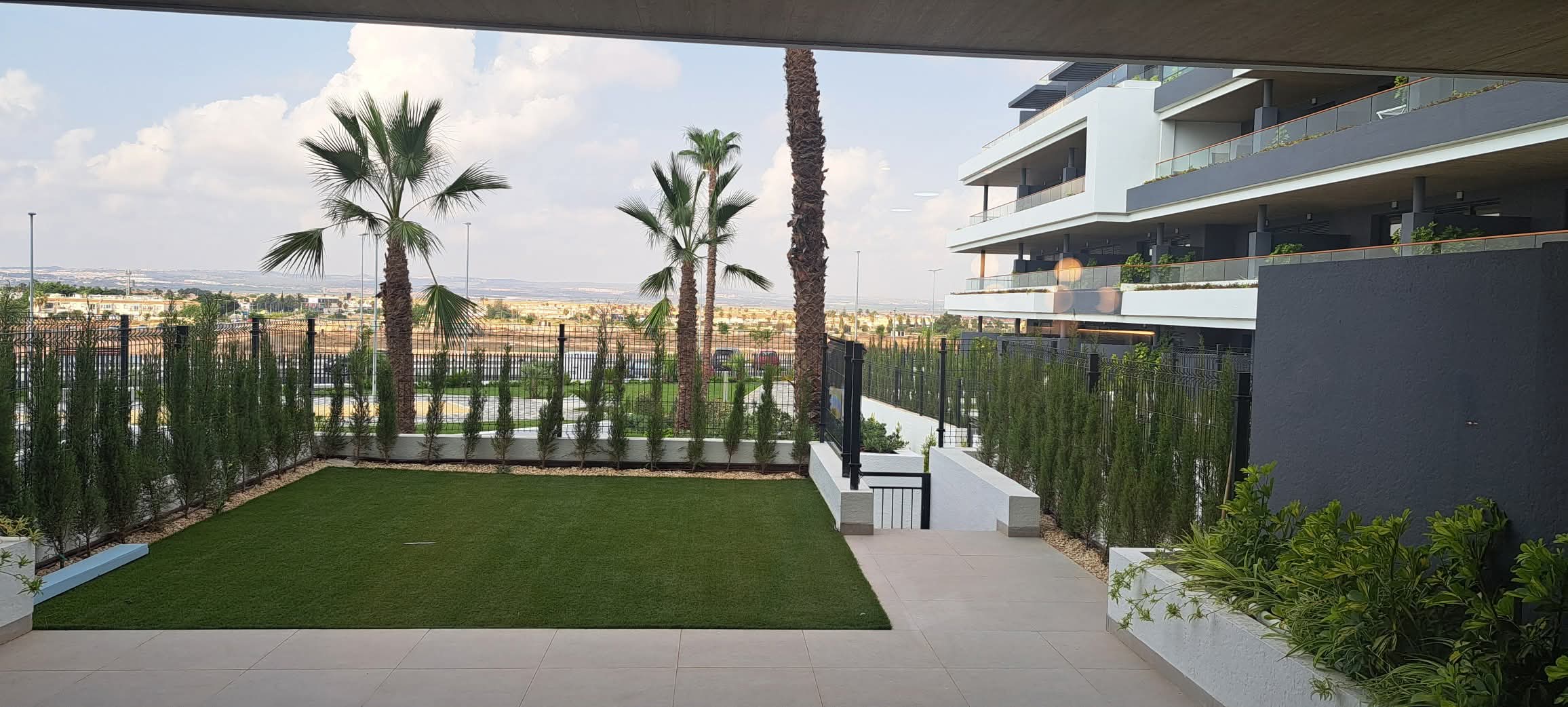 Luxus lakópark Torreviejában - Kép 18