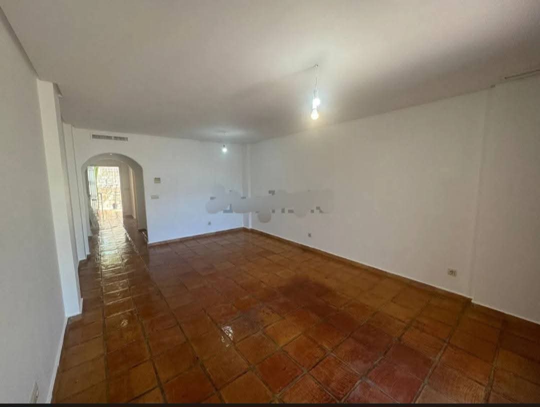 Akciós áron eladó villa Finestraton! - Kép 11